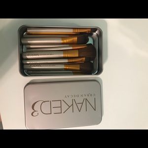 urban decay naked travel brush set